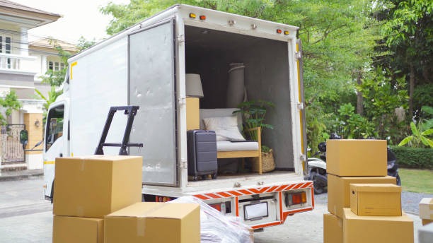 Dealing with Common Logistical Challenges During Long Distance Moves