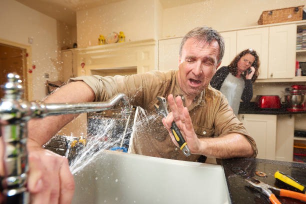 Top 5 Signs You Need to Call an Emergency Plumber Immediately