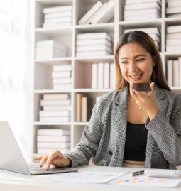 Selecting the Ideal Check-In App: Boost Your Business with Key Features