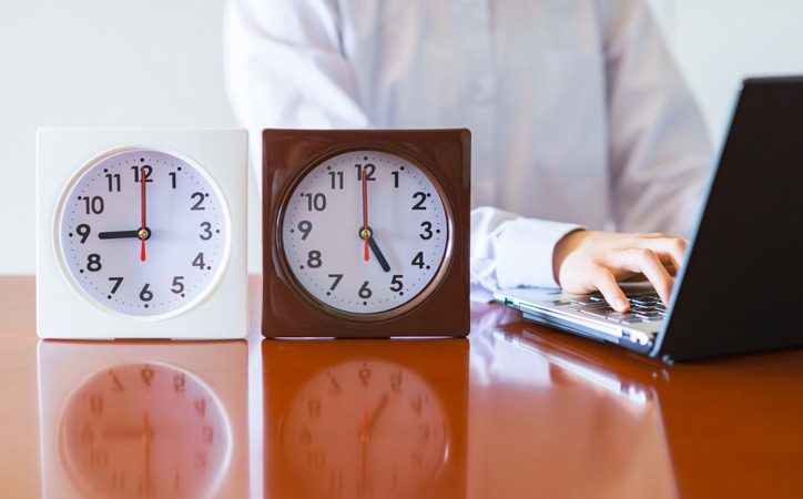 How Do I Handle Time Zone Differences When Working Remotely