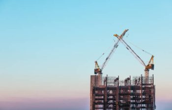 Key Considerations for Hiring Rigging Company Services